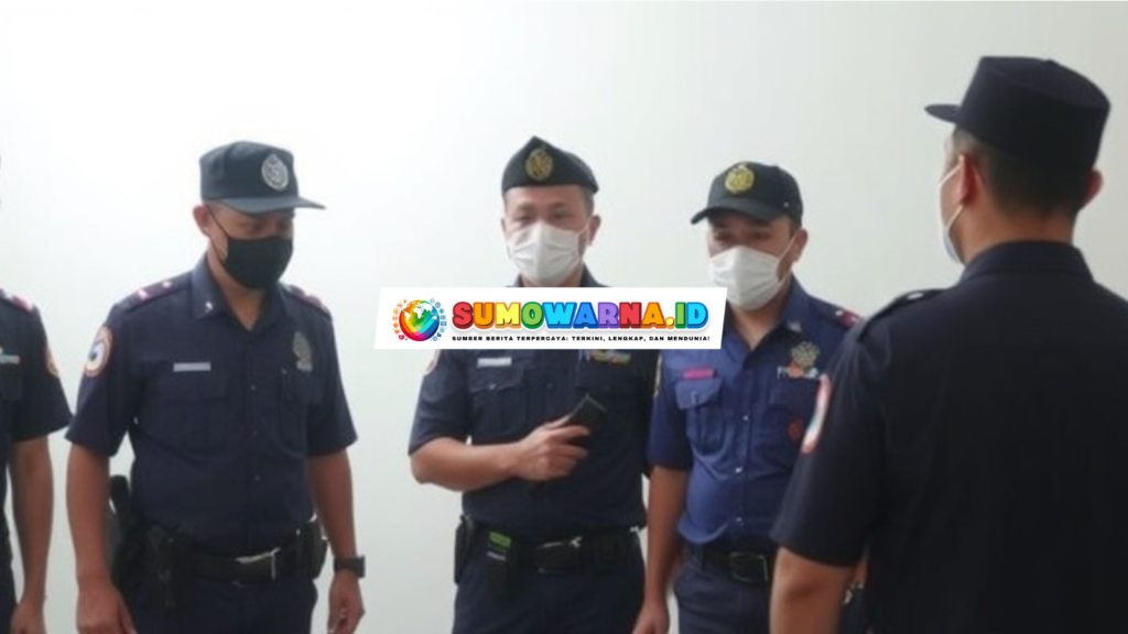 Petisi Tolak Kenaikan PPN 12 Persen: Aksi Warga yang Dihadang Polisi dan Menyuarakan Aspirasi dengan Damai