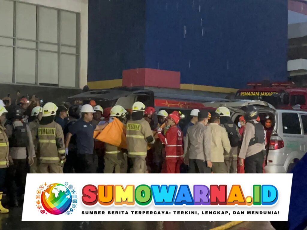 Pemadaman Kebakaran Glodok Plaza Rampung, Pencarian Korban Dilanjutkan Besok