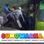 Truk Fuso Pecah Ban di Km 80 Tol Cipularang, Lalu Lintas Macet